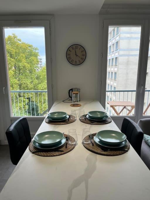 Chambre Privee Dans Un Appartement Partage Villeurbanne Ngoại thất bức ảnh